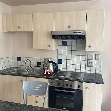 Cool & Easy Flat In The Heart Of Marshalltown Johannesburg Bagian luar foto