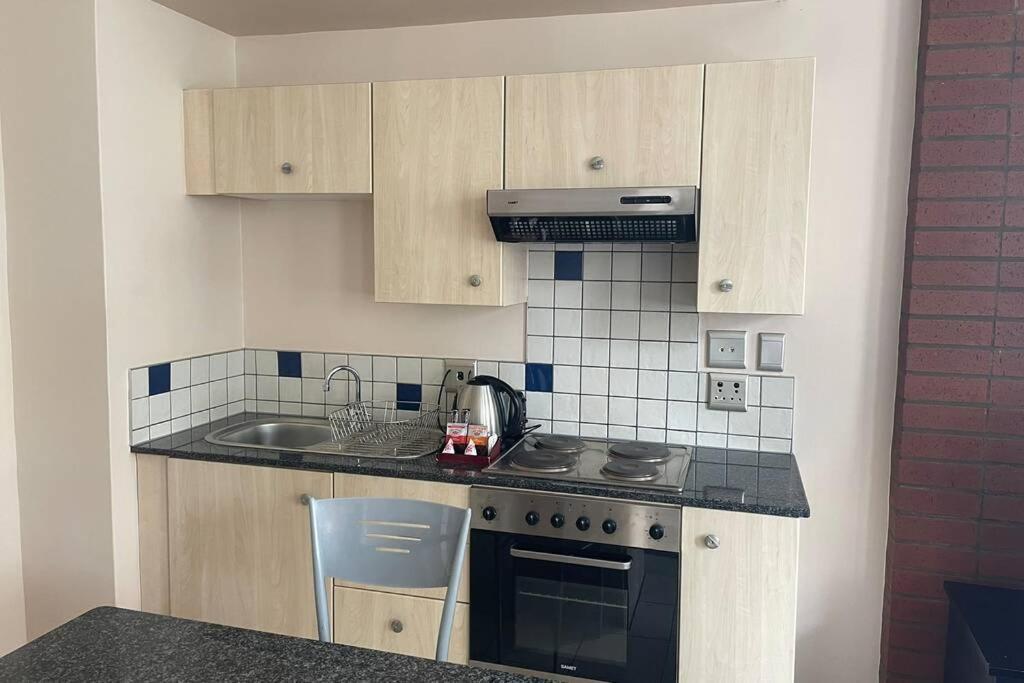 Cool & Easy Flat In The Heart Of Marshalltown Johannesburg Bagian luar foto