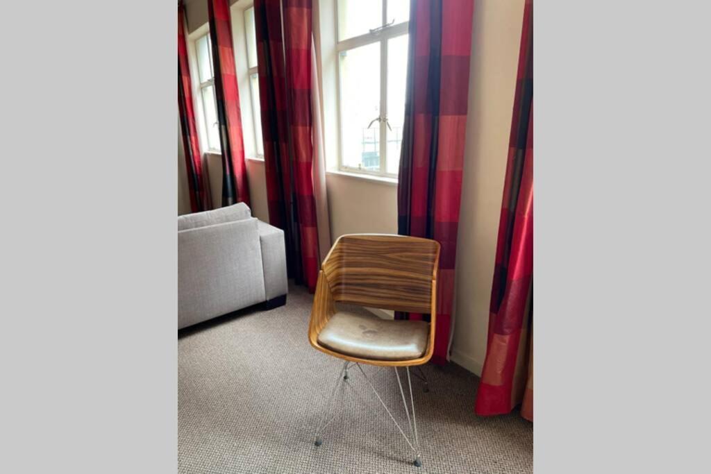 Cool & Easy Flat In The Heart Of Marshalltown Johannesburg Bagian luar foto