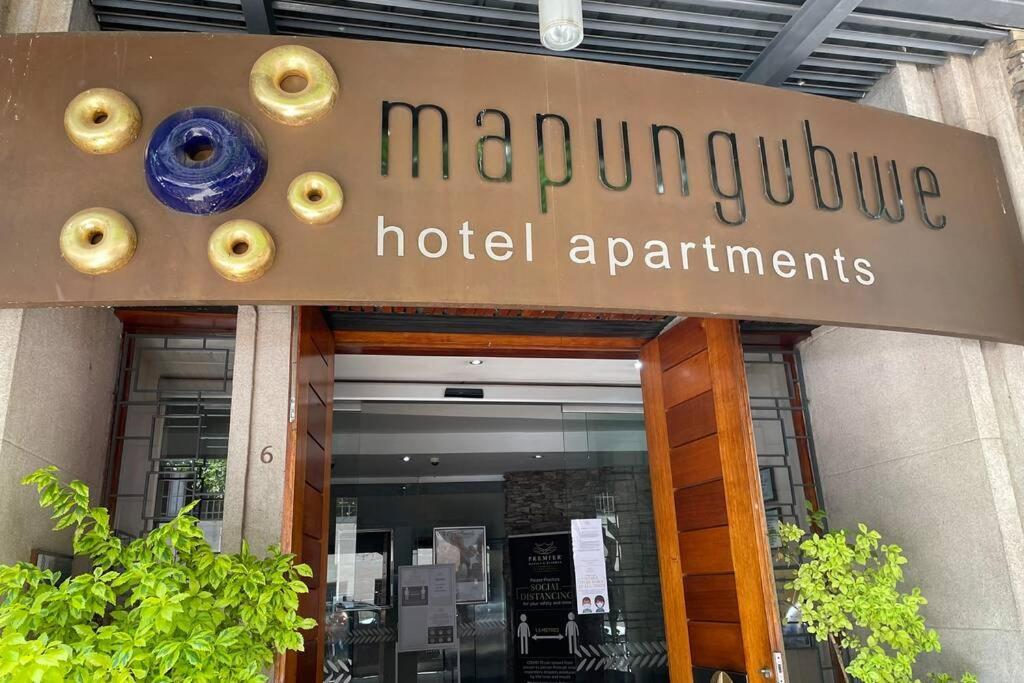 Cool & Easy Flat In The Heart Of Marshalltown Johannesburg Bagian luar foto